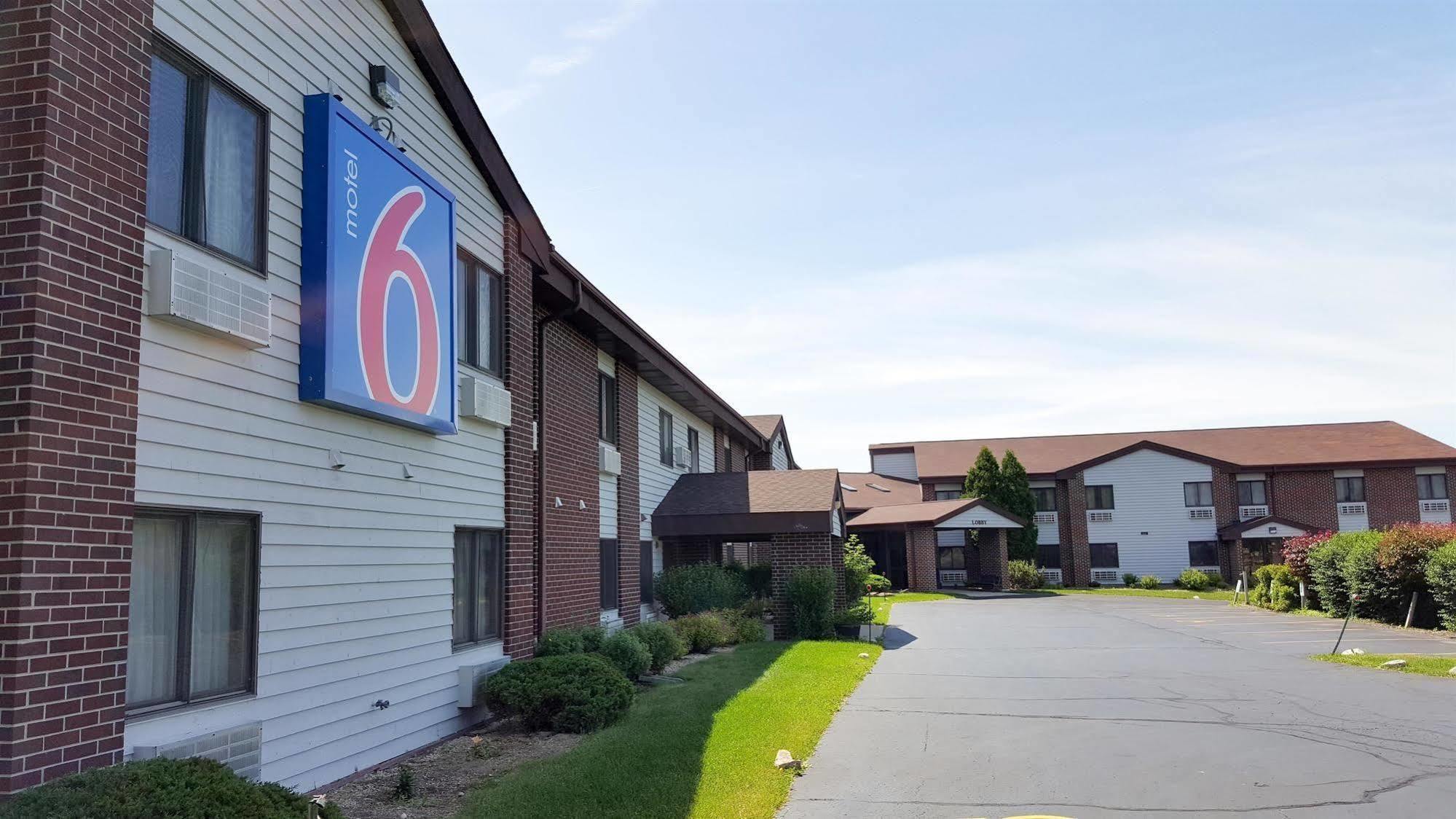 Motel 6-Saukville, Wi Extérieur photo