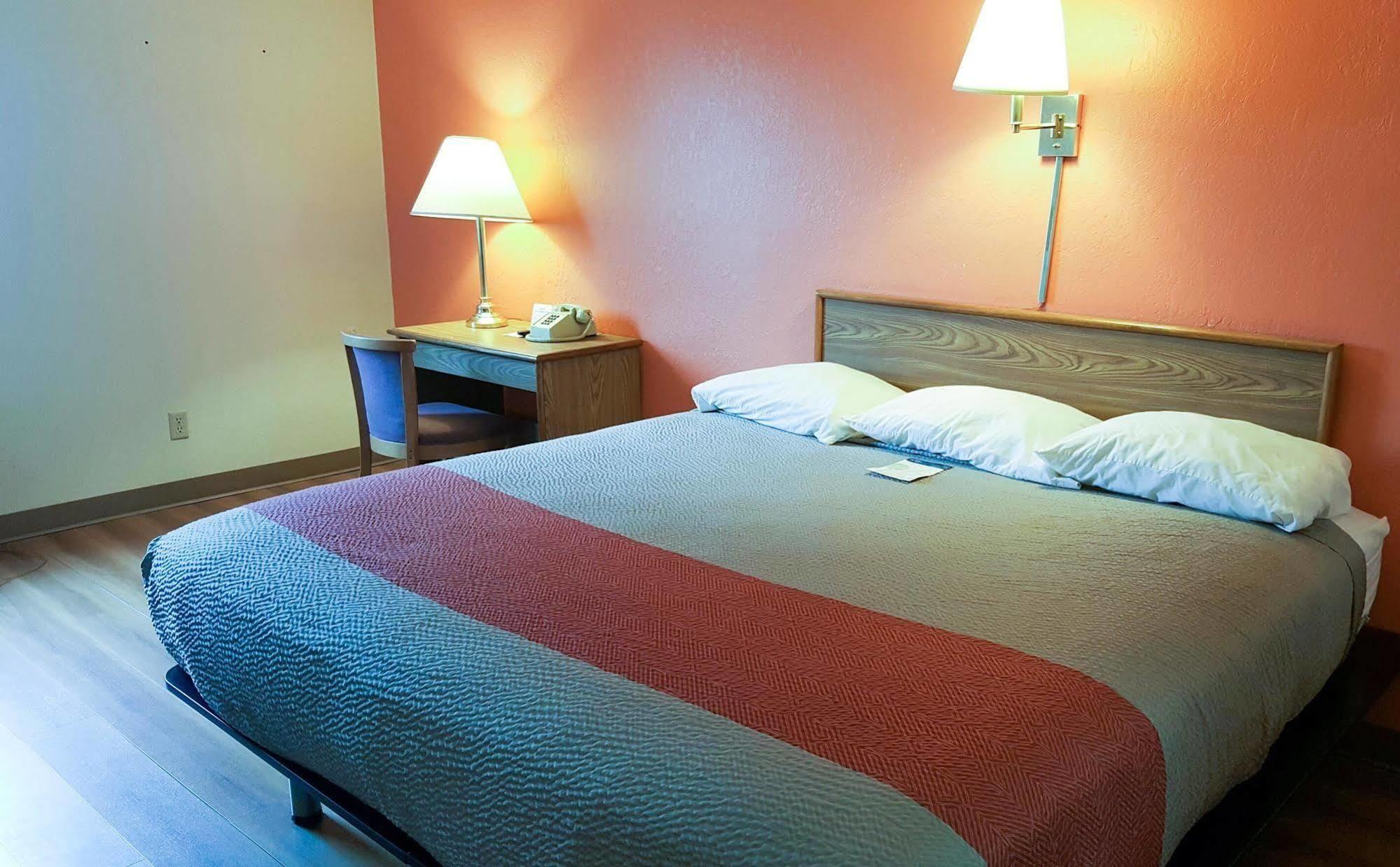 Motel 6-Saukville, Wi Extérieur photo