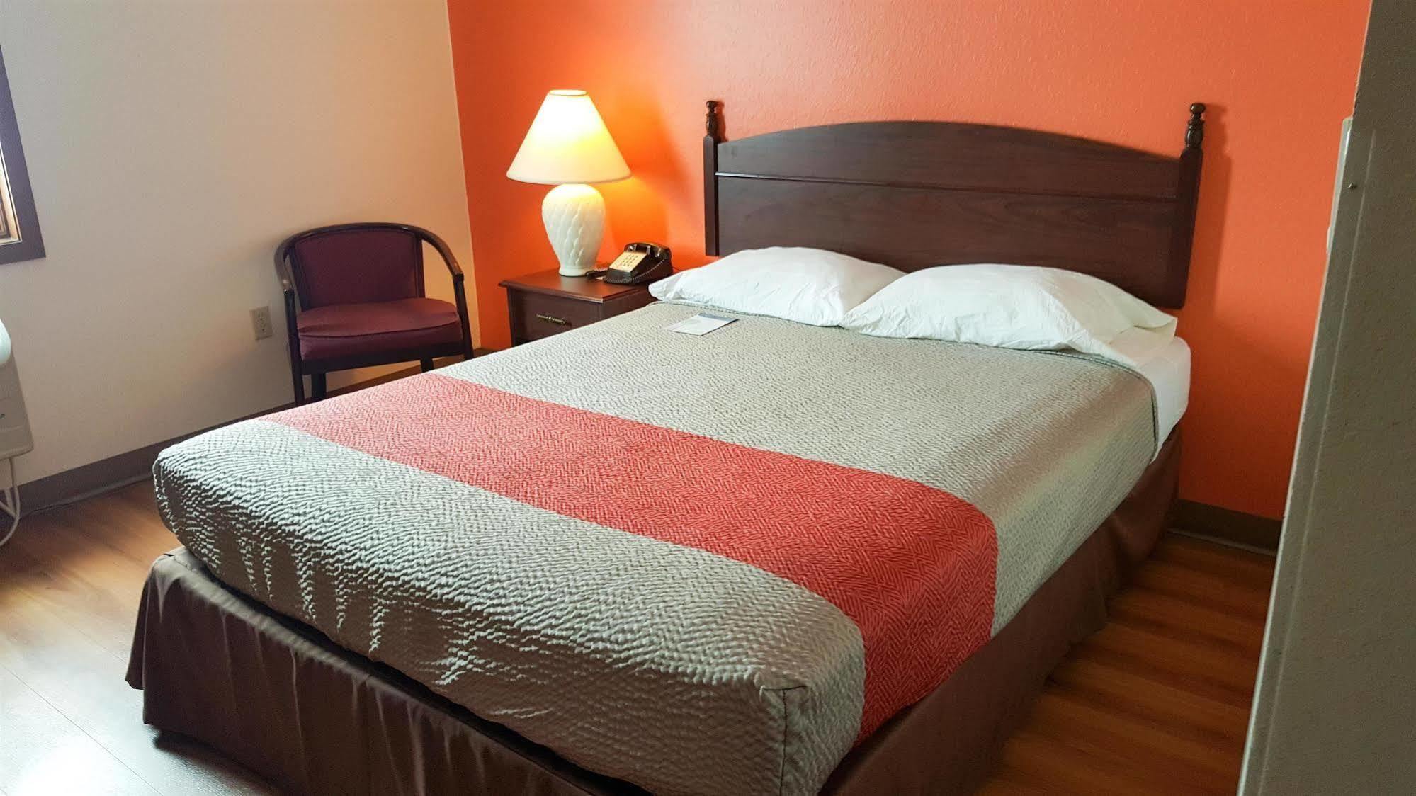 Motel 6-Saukville, Wi Extérieur photo