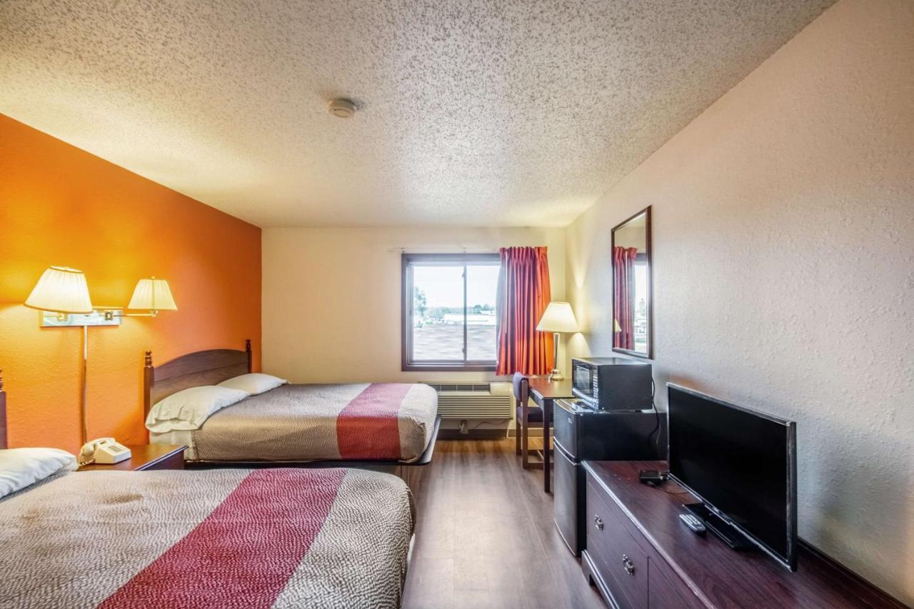 Motel 6-Saukville, Wi Extérieur photo