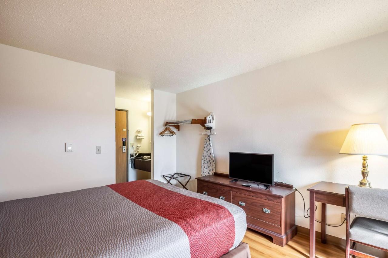 Motel 6-Saukville, Wi Extérieur photo