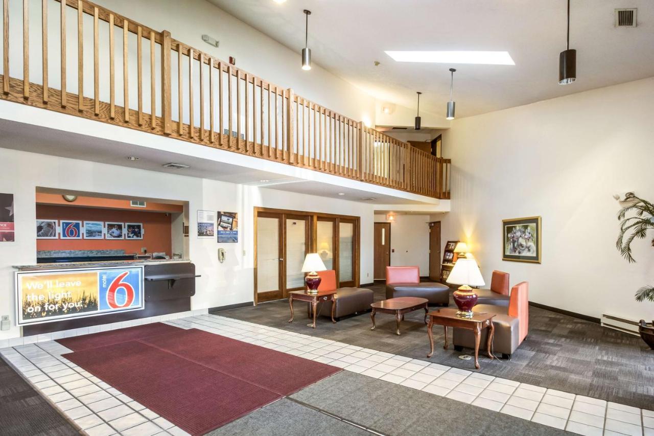 Motel 6-Saukville, Wi Extérieur photo