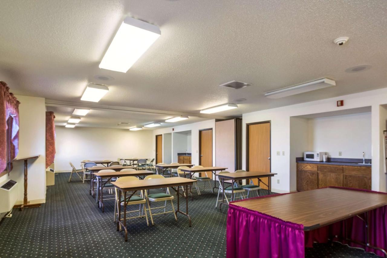 Motel 6-Saukville, Wi Extérieur photo